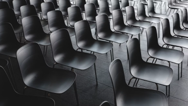 Image of empty chairs | What to Do When Your Audience Isn’t Converting to Clients
