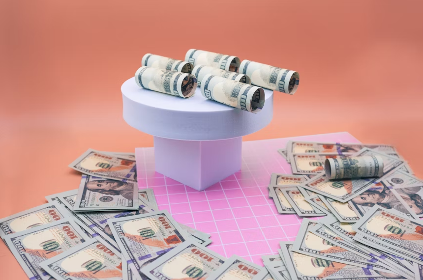 Bunch of money | Why You Don’t Need a 6-Figure Strategy to Create a 6-Figure Business