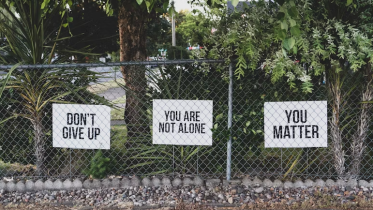 Image of encouraging sign of the street | The 3 Things That Actually Matter for Coaching Business Growth